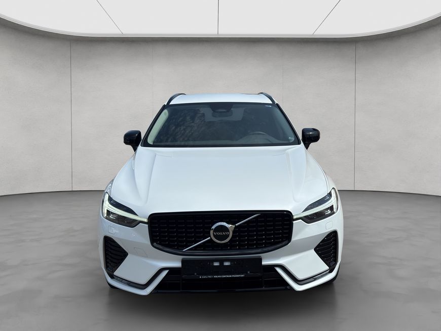 Volvo  Plus Dark