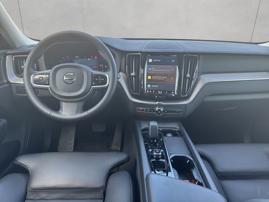 Volvo  Plus Dark