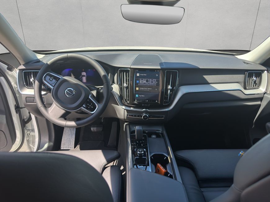 Volvo  Plus Dark
