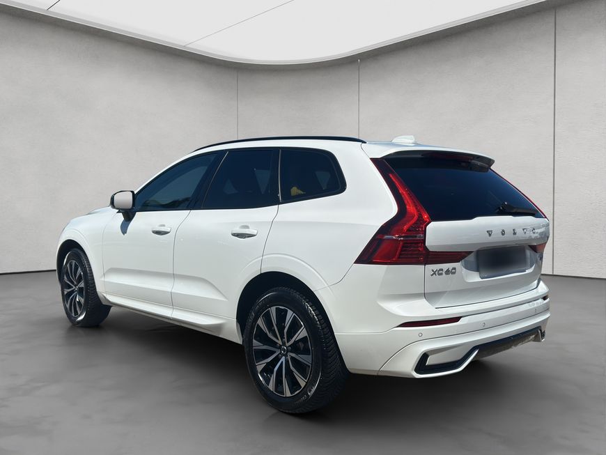Volvo  Plus Dark