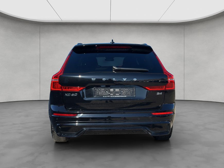 Volvo  Plus Dark