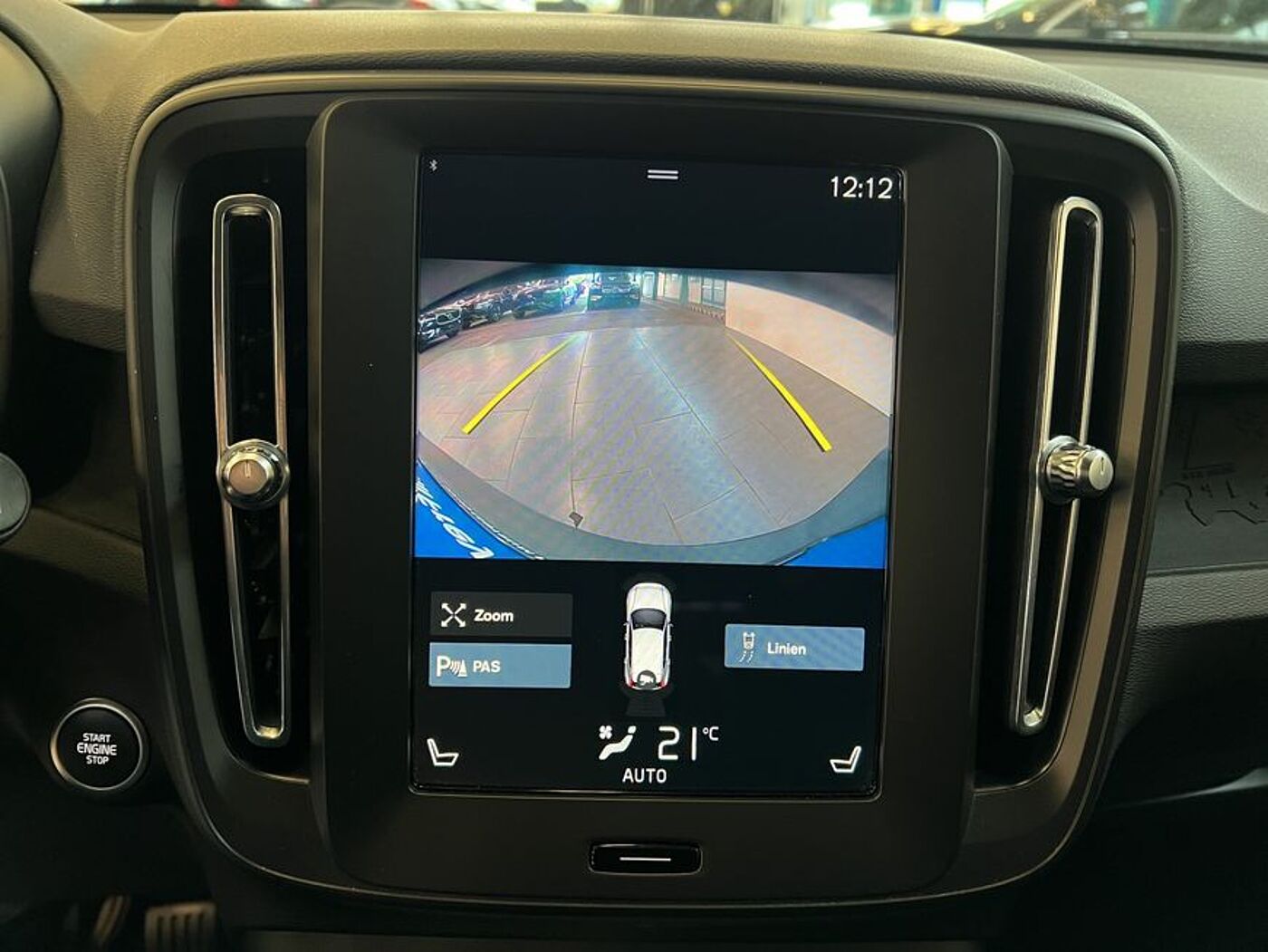 Volvo  Momentum Core
