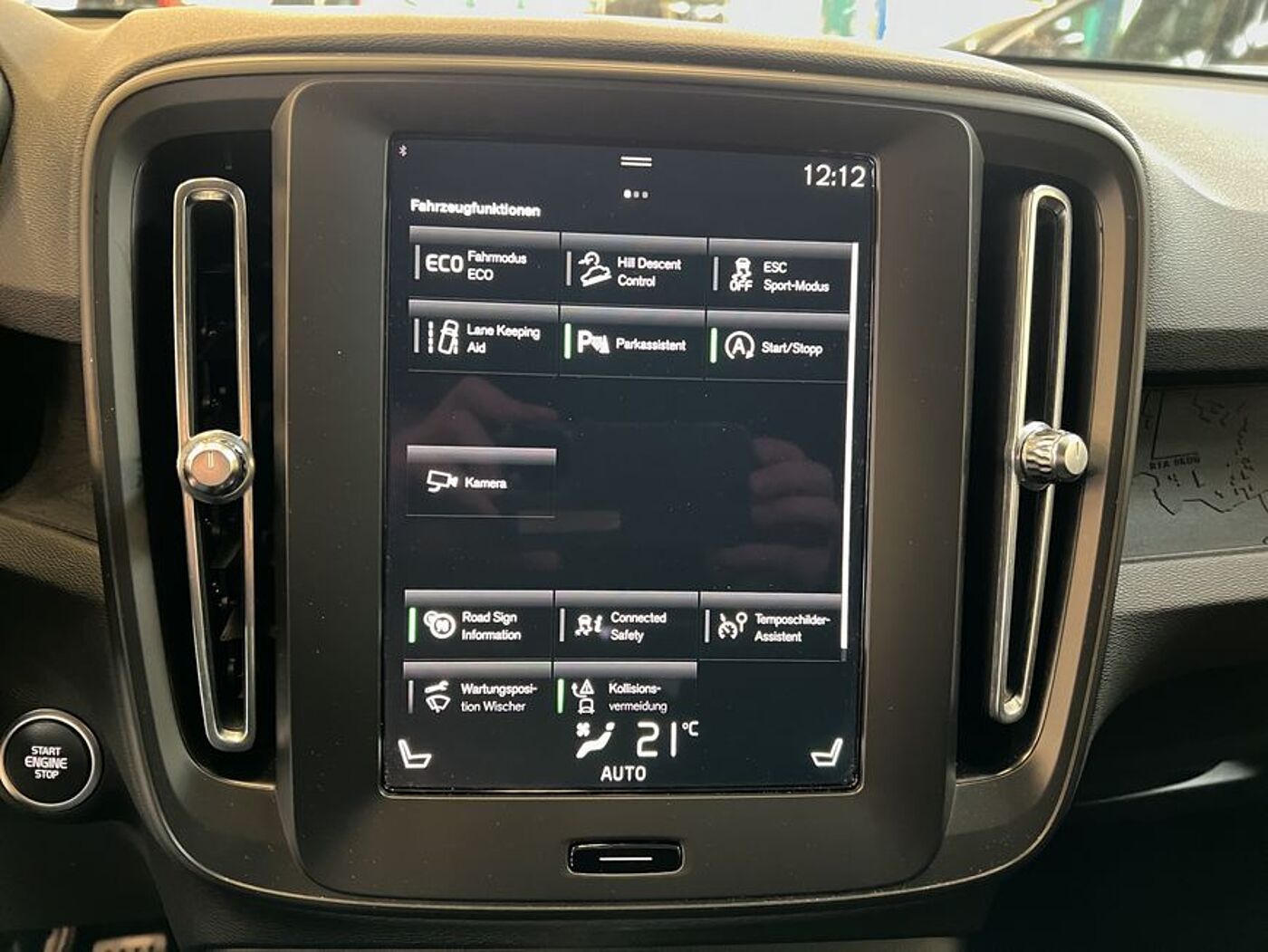 Volvo  Momentum Core