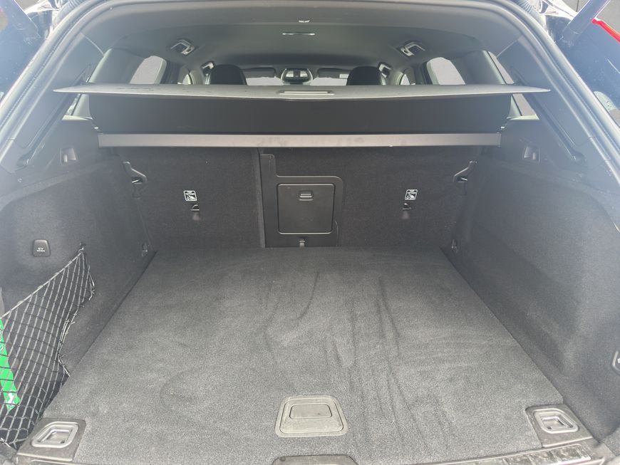 Volvo  Plus Dark