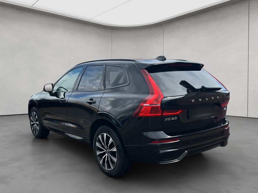 Volvo  Plus Dark