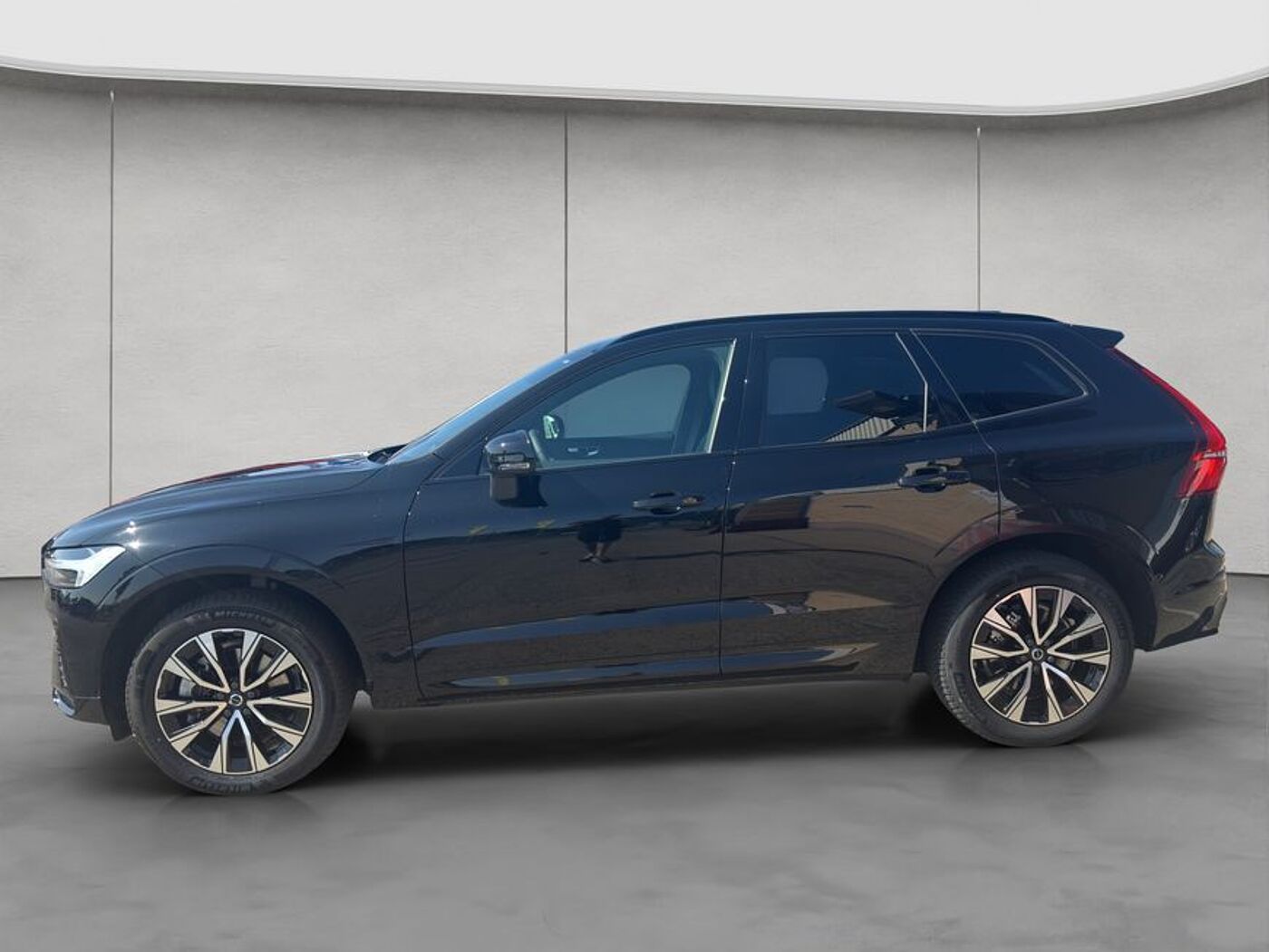 Volvo  Plus Dark