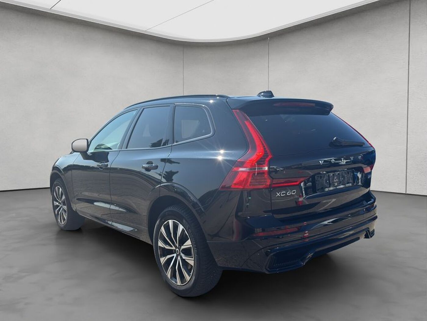 Volvo  Plus Dark