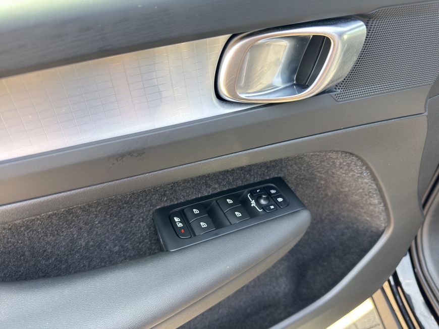 Volvo  Core