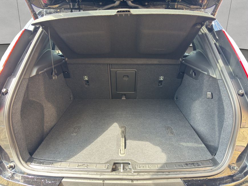 Volvo  Core