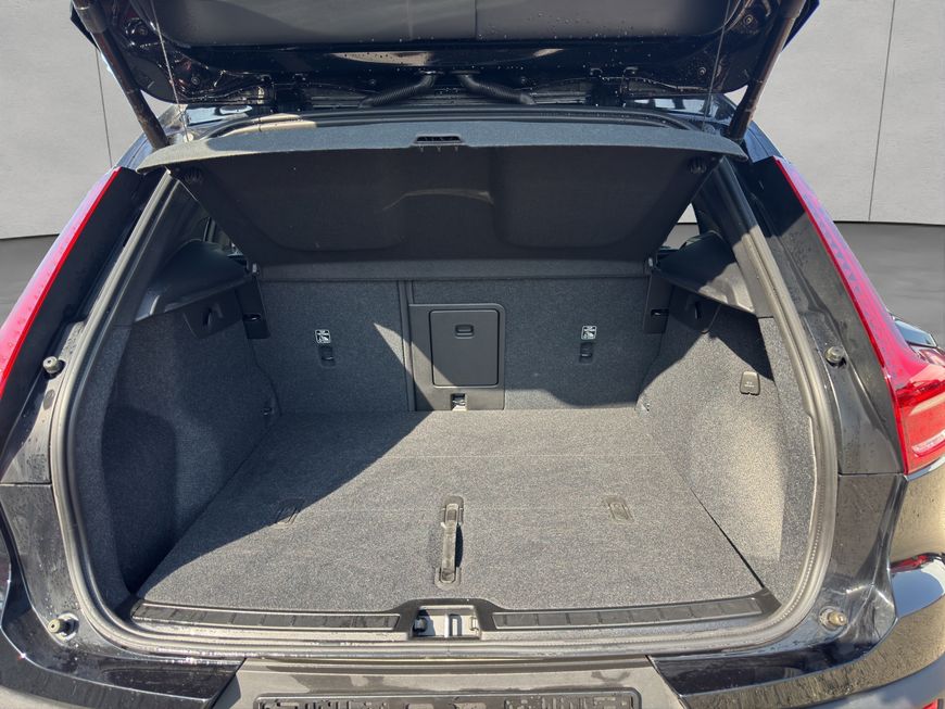 Volvo  Core
