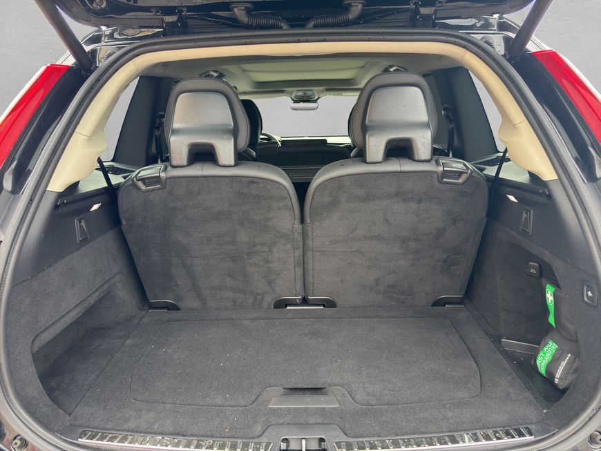 Volvo  Plus Bright