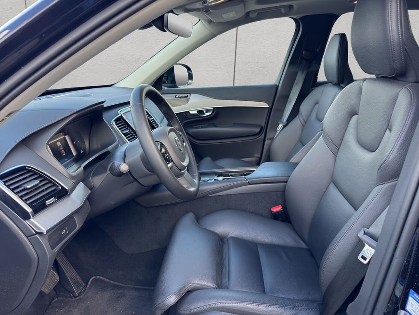 Volvo  Plus Bright