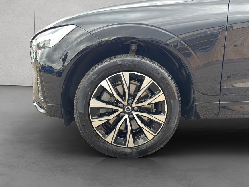 Volvo  Plus Dark