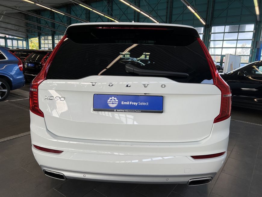 Volvo  XC90 T5 AWD Automatikgetriebe (184kW/250PS) Momentum Pro (7-Sitzer)