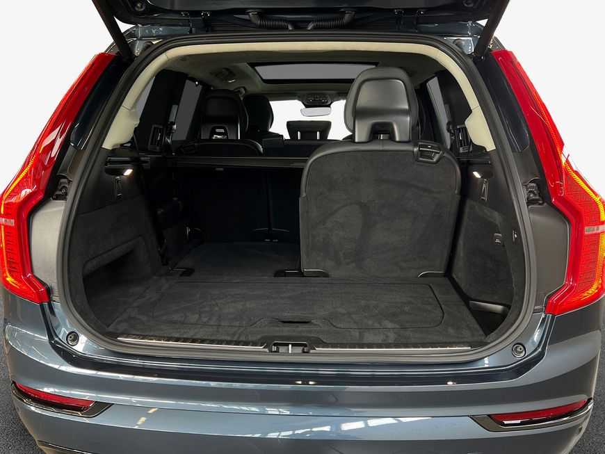 Volvo  XC90 Ultimate, B5 AWD Mild-Hybrid, Diesel, Dark, 7 Sitze