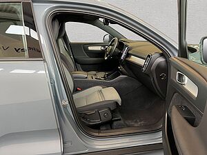 Volvo  T2  Aut Navi LED Kamera PDC v+h