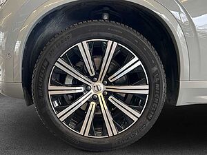 Volvo  Ultimate Bright