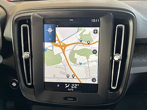 Volvo  T2 Momentum-Core Navi LED AHK Kamera PDCv+h