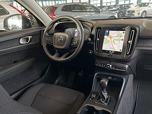 Volvo  T2 Momentum-Core Navi LED AHK Kamera PDCv+h