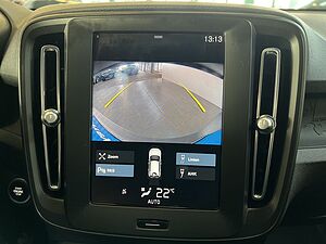 Volvo  T2 Momentum-Core Navi LED AHK Kamera PDCv+h