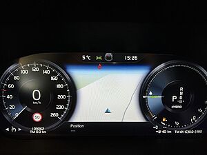 Volvo  T8 Twin Engine AWD  HeadUpDisplay