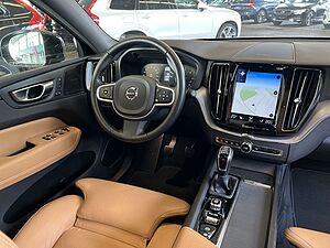 Volvo  D4 Glasd Leder HeadUp PilotAssist BLIS Navi LED