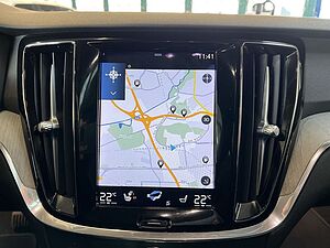 Volvo  T6 AWD Recharge  Glasd HeadUpDisplay