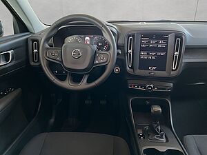 Volvo  Momentum Core