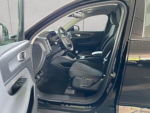 Volvo  Momentum Core