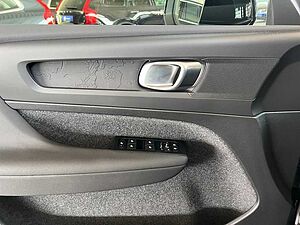 Volvo  Momentum Core