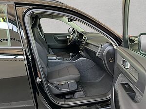 Volvo  Momentum Core