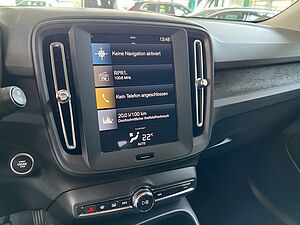 Volvo  Momentum Core