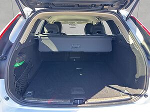 Volvo  Plus Dark