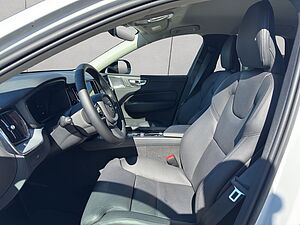 Volvo  Plus Dark