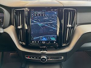 Volvo  Plus Dark