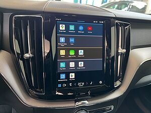 Volvo  Plus Dark