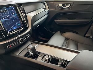 Volvo  Plus Dark