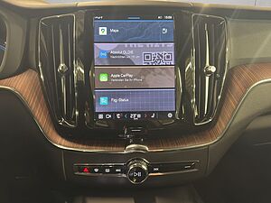 Volvo  Plus Dark