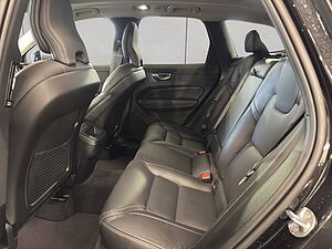 Volvo  Plus Dark