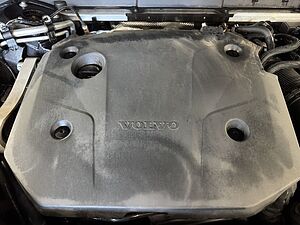 Volvo  Plus Dark
