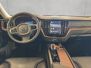 Volvo  Plus Dark