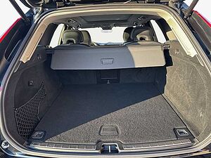 Volvo  Plus Dark