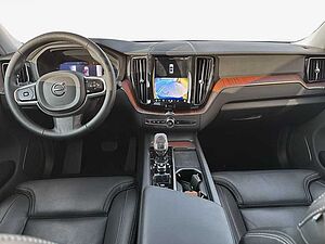 Volvo  Plus Dark