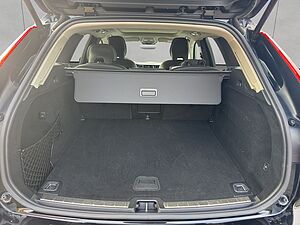 Volvo  Plus Dark