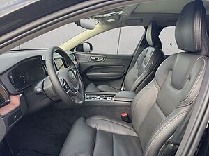 Volvo  Plus Dark