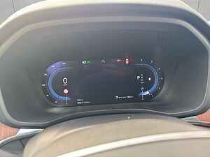 Volvo  Plus Dark