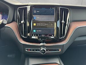 Volvo  Plus Dark