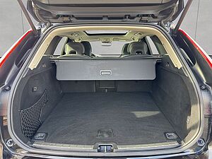 Volvo  Plus Dark