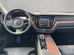 Volvo  Plus Dark