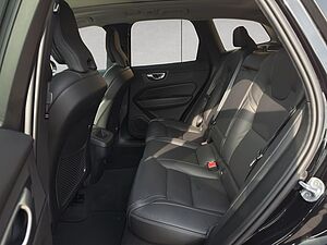 Volvo  Plus Dark
